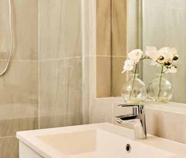 This neat and tidy 2-bedroom - Photo 3