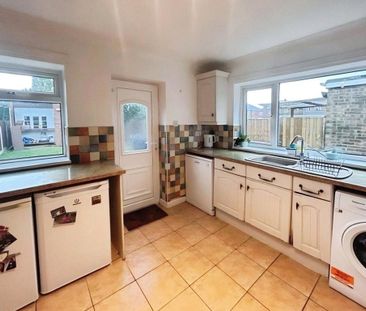 3 bedroom semi-detached house to rent - Photo 5
