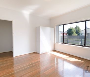 Beautifully Well-Maintained and Perfectly Located - Photo 5