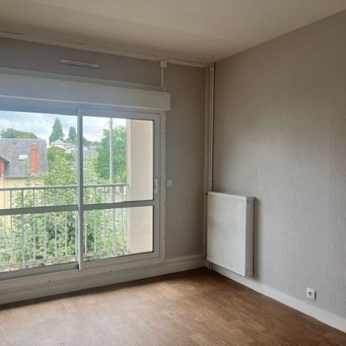 Location Appartement 3 pièces 71 m² La Châtre - Photo 1