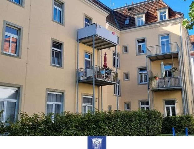 Bezaubernde WohlfÃ¼hlwohnung mit WohnkÃ¼che und groÃem Tageslichtbad! - Photo 1