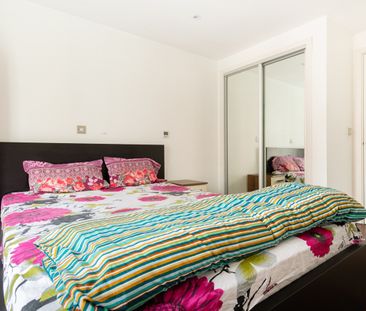 1 Bed Flat, The Oxygen, E16 - Photo 5