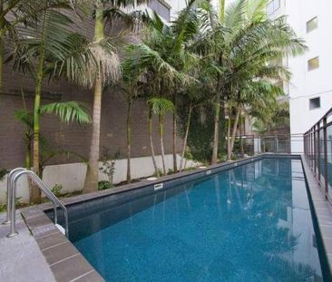 Fully Furnished - 2 Bedroom unit in the heart of the CBD - Photo 4