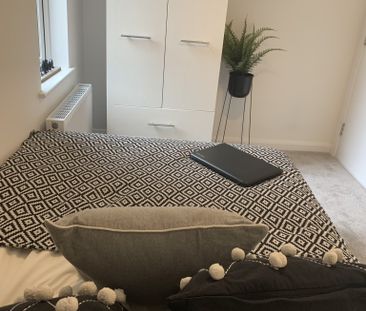 BEDROOM 5 – SMALL DOUBLE - Photo 1