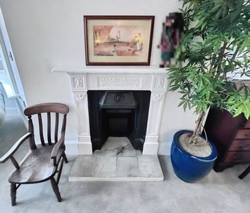 2 bedroom Flat To Let - Photo 1