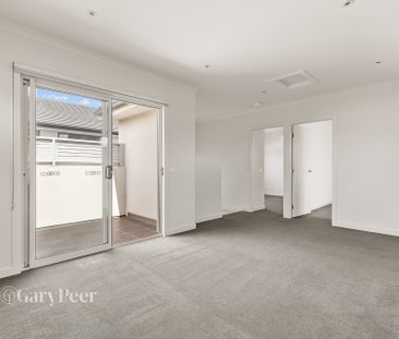 2 / 3 Malacca St, McKinnon - Photo 1