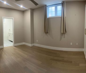 For Lease - 2421 Eighth Line, Oakville, Ontario - Photo 3