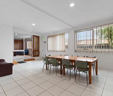 49 Vanbrook Street, Forest Hill, Vic 3131 - Photo 5