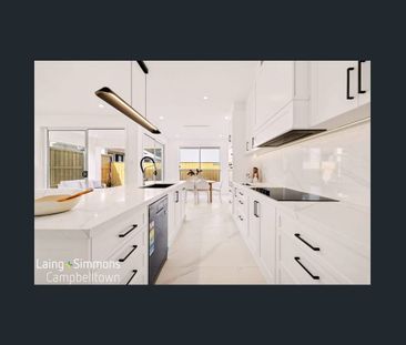 Stunning Family Home - Photo 1