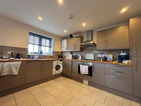 1 bedroom flat to rent - Photo 4