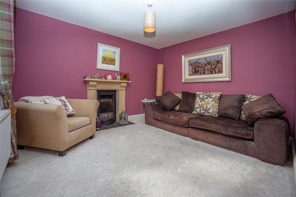 4 bedroom detached house to rent - Photo 1