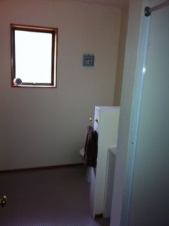 Great Sunny Townhouse in Karori - Photo 2