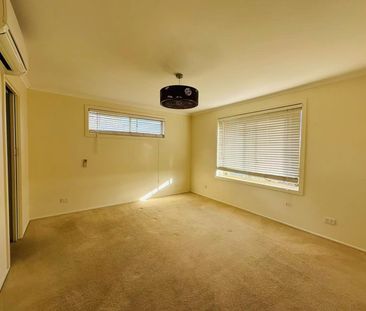 Spacious Living with Bonus Granny Flat - Photo 6
