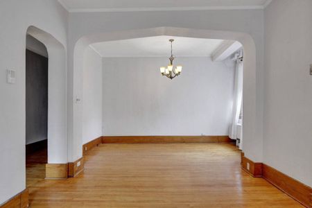 For Rent – 2 Bedroom - Photo 5