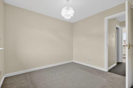 2 bedroom end of terrace house to rent - Photo 3