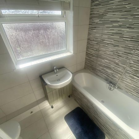 4 bed house share to rent in Eglesfield Road, South Shields, NE33 - Photo 3