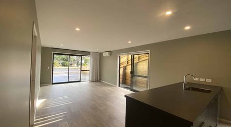 BRILLIANT NEW 3 BEDROOM HOME FOR THE BUSY LIFESTYLE - Photo 3