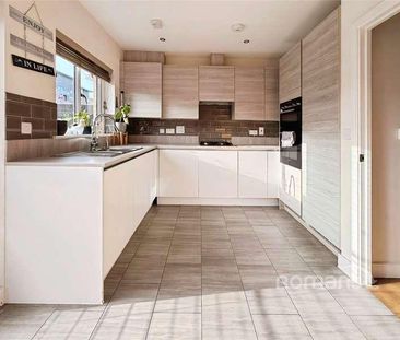 Wallingford Way, Maidenhead, Berkshire, SL6 - Photo 1