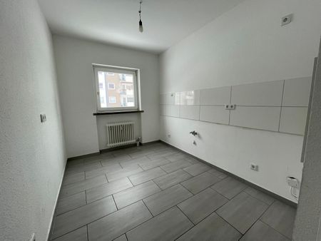 4-Zimmer-Wohnung mit Balkon und Garage – im Erdgeschoss - Photo 3