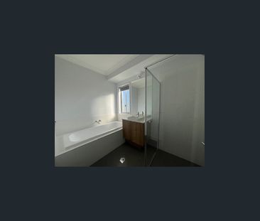 Modern Family Home in Peaceful Cumbalum Location - Photo 5