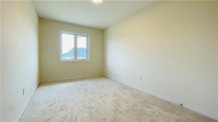 For Lease - 27 Mia Drive, Hamilton, Ontario - Photo 5