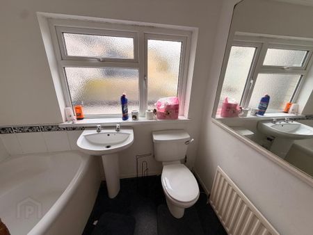 15 Gardenmore Place, Larne, BT40 1SE - Photo 5