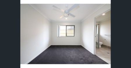 Beautiful Family Home in Redbank Plains - Photo 2