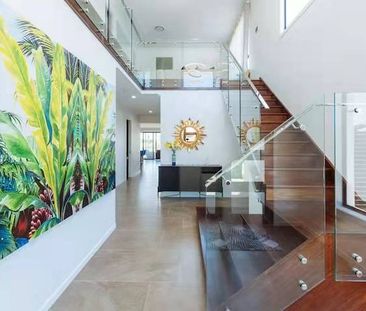 Waterfront 5 Bedroom Full Furnished House with a Pool and View - Photo 3