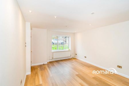 4 bedroom detached house to rent - Photo 3