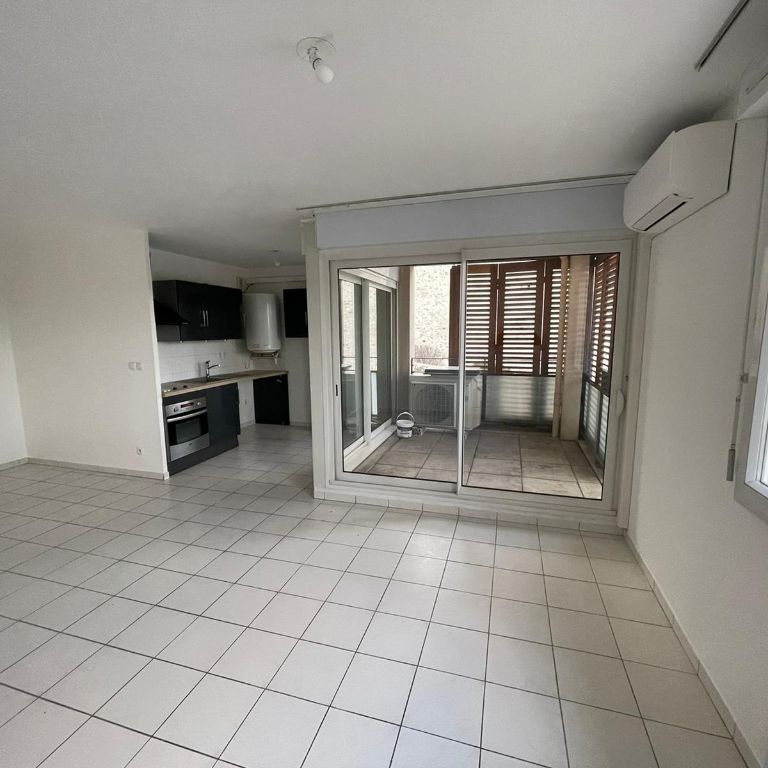 BOUC BEL AIR - Type 2 centre village - Photo 1