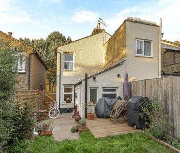 2 bedroom semi-detached house to rent - Photo 5