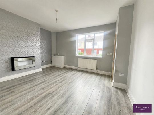 3 bed Terraced - To Let - Photo 1