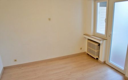 Aangenaam appartement midden in de stad - Photo 2