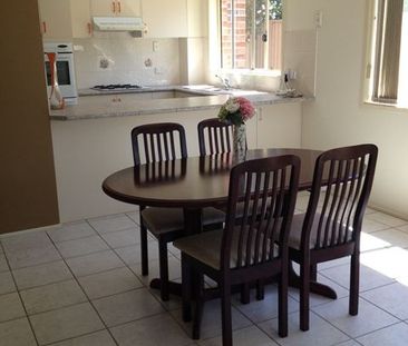 Duplex in Convenient Location - Photo 5