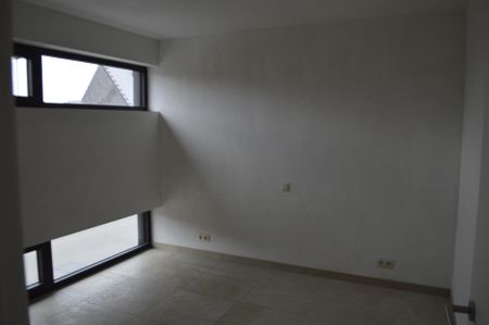 BURST - Recent, lichtrijk appartement met groot terras. - Photo 2