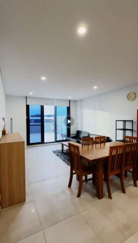 3 bed 2 bath - Photo 2