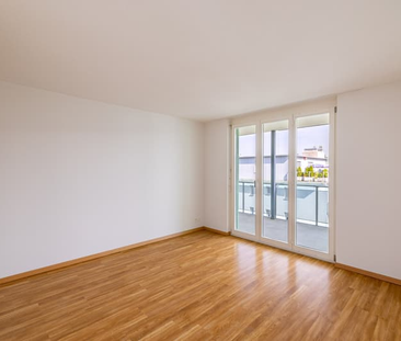 "Zentrales Wohnen in der Gemeinde Suhr!" - Photo 1