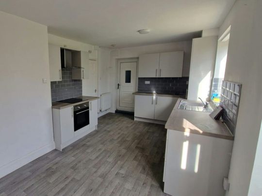 Semi-detached house to rent on - Photo 1