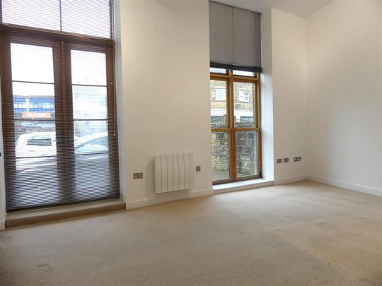 2 bedroom house to rent - Photo 1