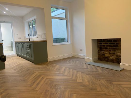 New Hall Road, Chesterfield - Photo 1