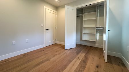 Executive Living: 4 Bedroom + Office Home W/ High End Finishes. Double Garage. - Photo 2