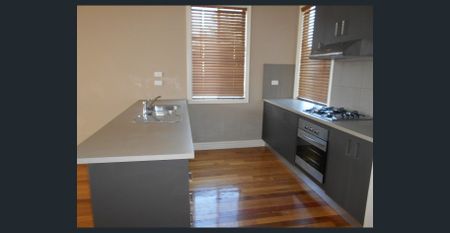 GREAT LOCATION WALKING DISTANCE TO TRAIN STATION - Photo 4