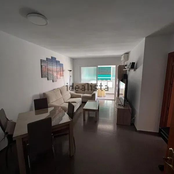 Alquiler de piso en Calle Mauricio Moro Pareto, 1 - Photo 1