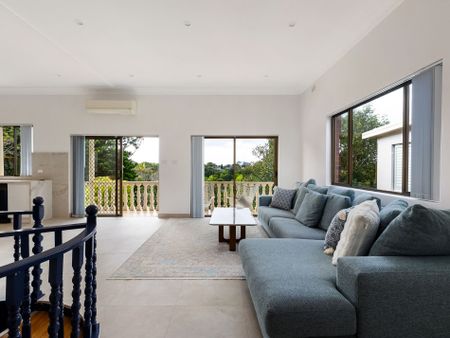 Contemporary Family Luxury with Resort‑Inspired Outdoor Living - Photo 2