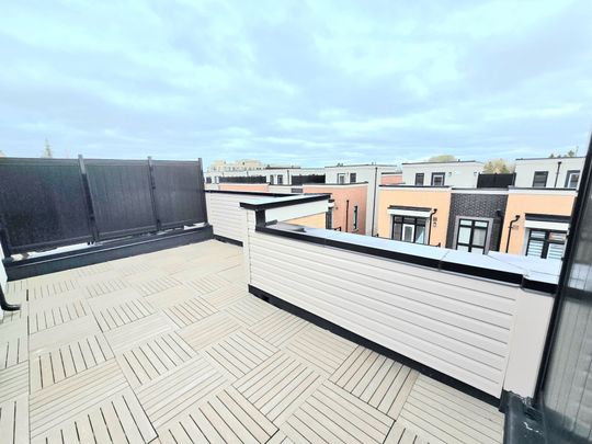 For Lease - 8 Sayers Lane Unit# 5, Richmond Hill, Ontario - Photo 1