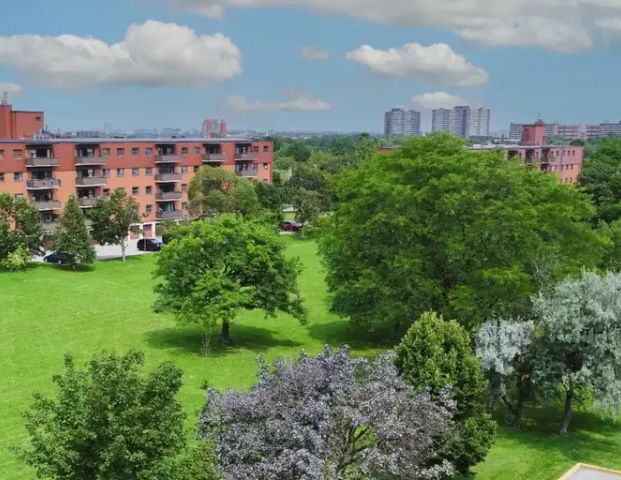 West Park Village Apartments | 10 Blackfriar Ave., 186 Kingsview Blvd., 15 & 55 Bridesburg Dr., Etobicoke - Photo 1