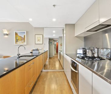 2a Elizabeth Bay Road, Elizabeth Bay NSW 2011 - Apartment For Rent ... - Photo 6