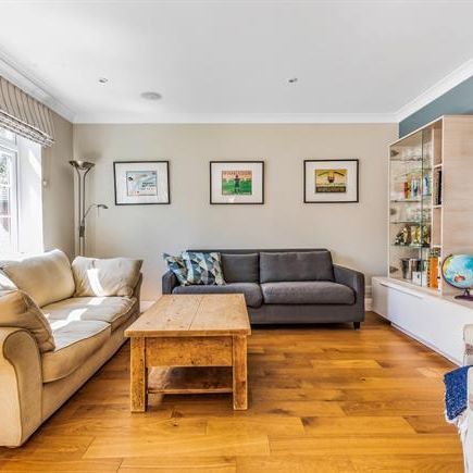 4 bedroom detached house to rent - Photo 1