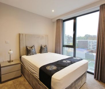 2 bedroom Flat To Let - Photo 4
