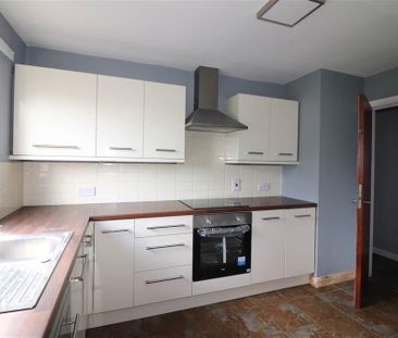 4 Thornleigh Court, Lisburn, BT28 2RH - Photo 5